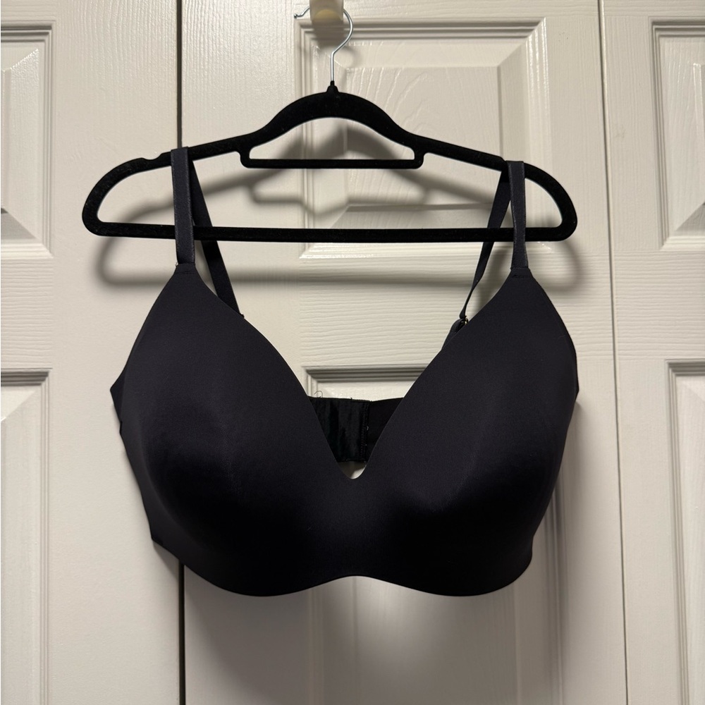 Knix wing woman bra